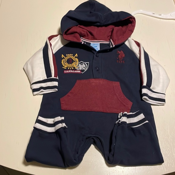 Size 12 month US Polo Association one piece outfit with hood - Picture 1 of 6